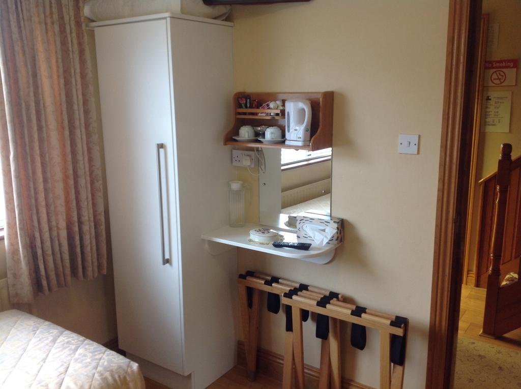 Clochard Bed & Breakfast Γκάλγουεϊ Δωμάτιο φωτογραφία